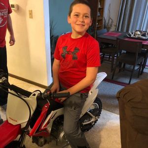 Meet your Posher, Crystal